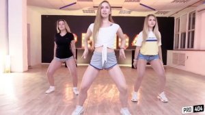 TWERK dance tutorial by Anna Volkova  Как танцевать Тверк