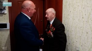 Участников Великой Отечественной войны поздравляют в Автозаводском районе