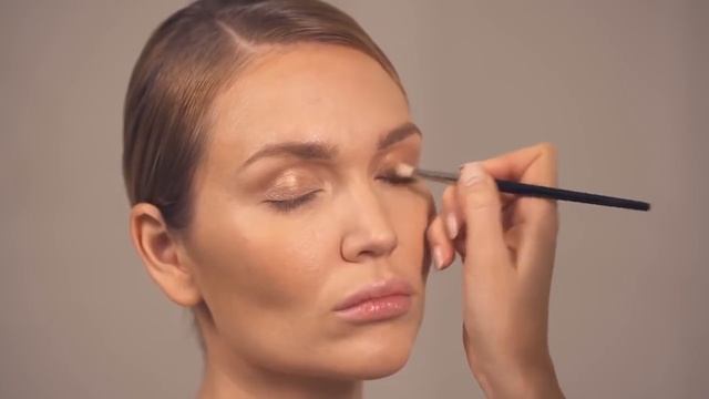 MAMSY Smoky Eyes в нейтральных оттенках с акцентом на ресницы, фирменный макияж от Ольги Романово смотреть онлайн
