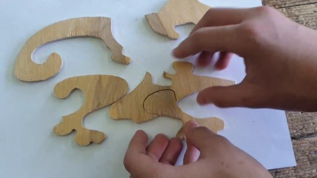 УРОК ТЕХНОЛОГИИ. ВЫПИЛИВАНИЕ ЛОБЗИКОМ. Пазл ЛЯГУШКА от Димы смотреть онлайн