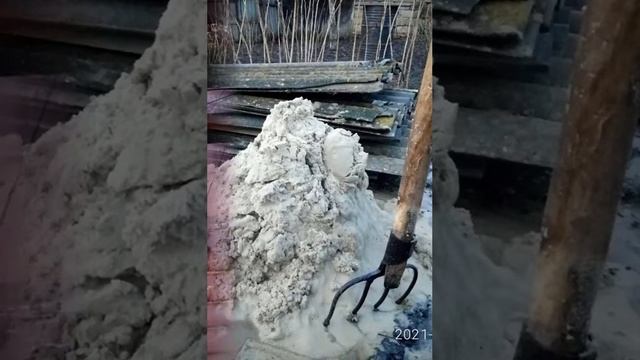 Чистка колодца дренажным насосом. Коротко о сути процесса. смотреть онлайн