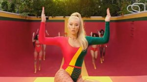 Iggy Azalea - Music Video Twerking Compilation