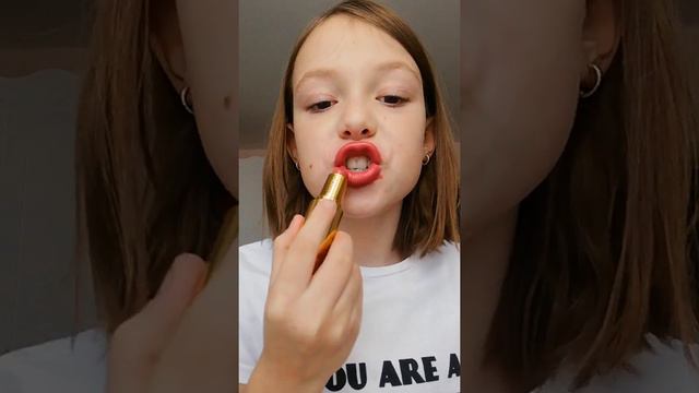 проверяю старые помады 