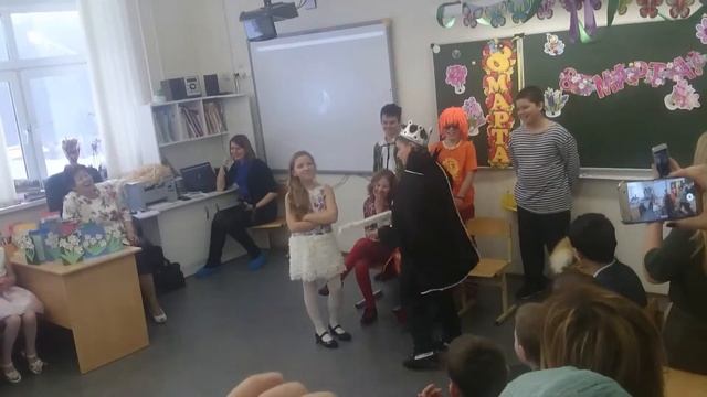 Смешная Сказка на 8 марта 4а классДедовскаяшкола лицей
