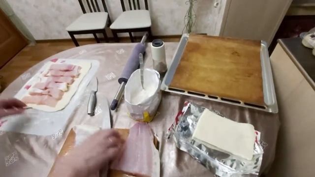 Пирог с рыбой для подруг. смотреть онлайн