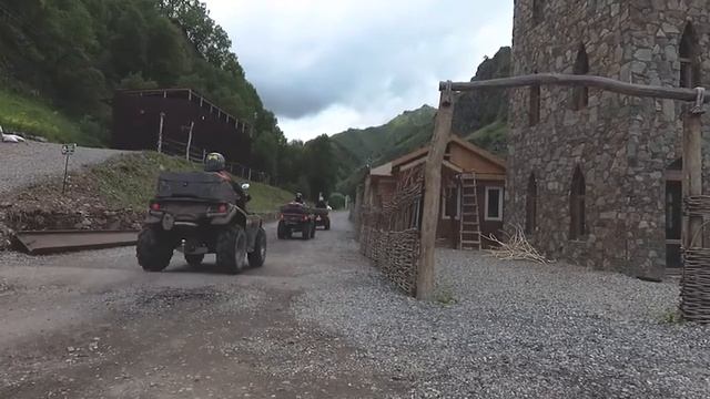 Экспедиционный тур по Приэльбрусью с командой RKvadro (июнь 2021) смотреть онлайн