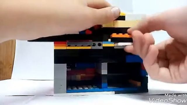 Большой диспансер плеера и попрыгунчика из лего смотреть онлайн