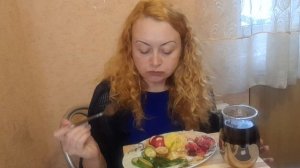 мукбанг/ужин/пюре и чука/потекли слюни на кухне с Ксюшей/еда на камеру
