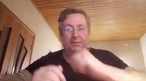 Как правильно чистить водосточные желобы :)