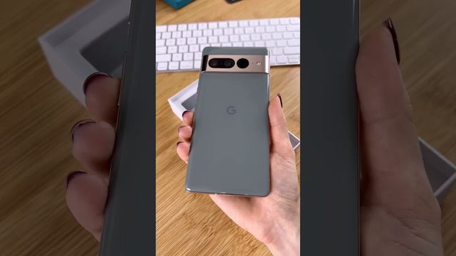 Google Pixel 7 Pro (Hazel) unboxing