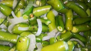 Как приготовить яичницу. Быстро и вкусно яичница с зелеными бобами.