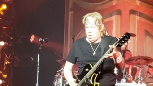 George Thorogood - Bad to the Bone