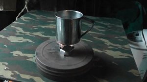 Кипятим воду на сухом горючем