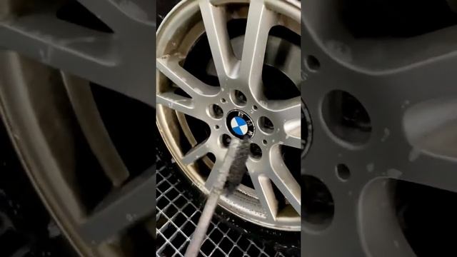 Убираем налёт с дисков | чистка колёс | кислотные очистители смотреть онлайн