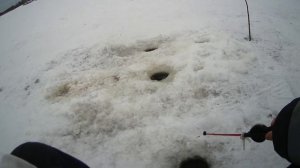 Зимняя рыбалка на речке  Тура