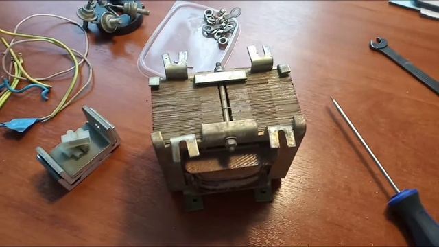 Разбор трансформатора.МЕДЬ ИЗ ТРАНСФОРМАТОРА. смотреть онлайн