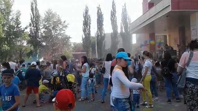 25 июня 2017 г.(6) Праздник фистеваль красэк холи!!☺☺?? смотреть онлайн