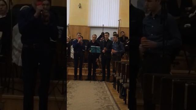 Меня влекут заоблачные дали, Меня влекут лишь только небеса. смотреть онлайн