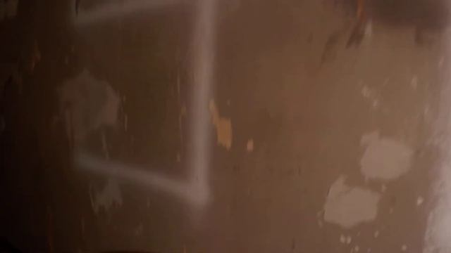 Прошпаклевала швы на потолке. смотреть онлайн