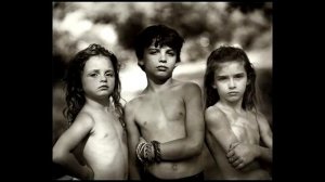 Sally Mann Photos