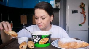 МУКБАНГ СОСИСКИ В ТЕСТЕ, СОЧНИ С ТВОРОГОМ, ЛАПША/MUKBANG HALK FAMILY