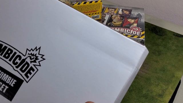 Zombicide 2nd edition Unboxing смотреть онлайн