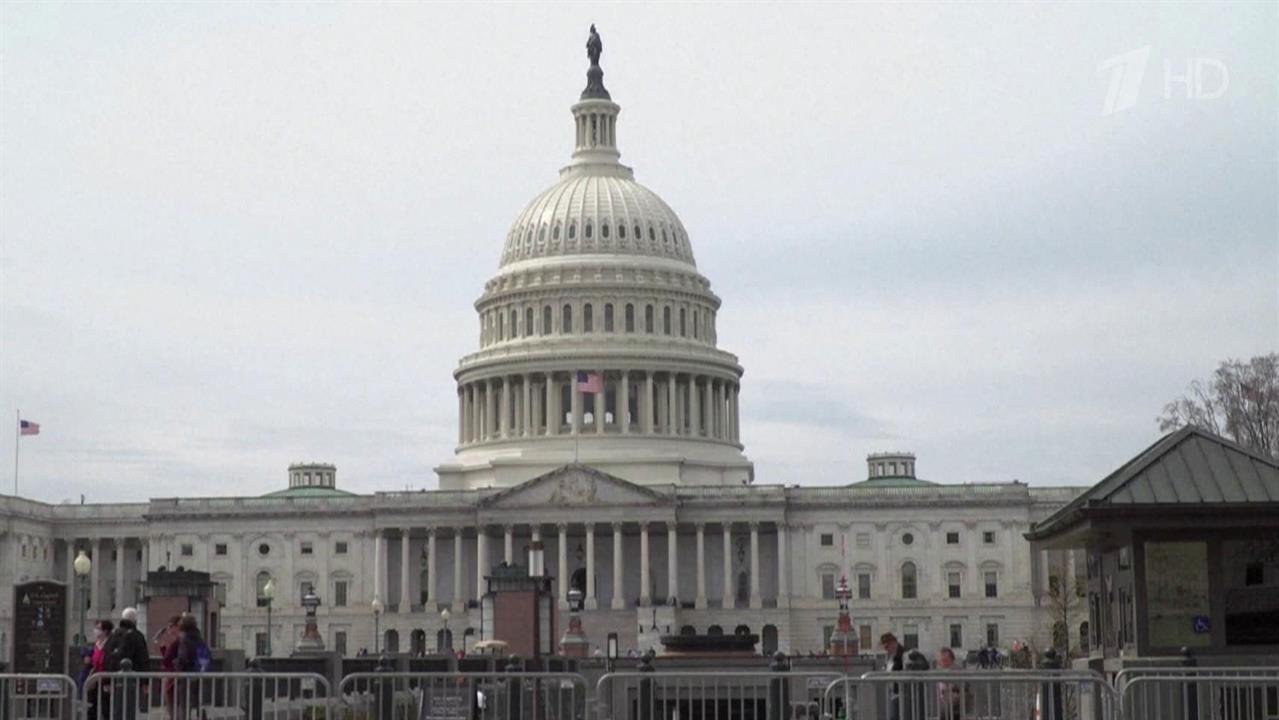 Журналист Такер Карлсон назвал позором ситуацию, в которой оказался американский Конгресс