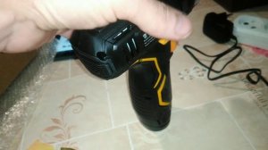 Шуруповёрт DEKO 12v, небольшой и мощный