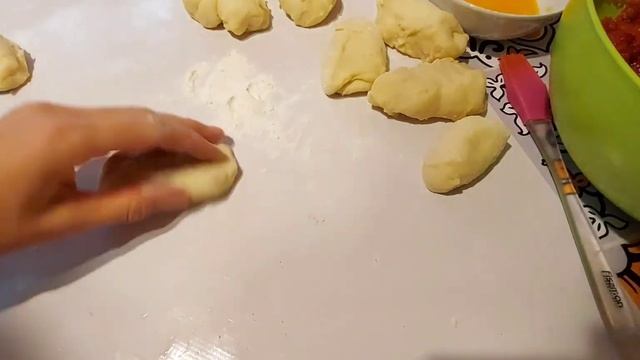 Остались фрукты из компота? Приготовьте пирожки! смотреть онлайн