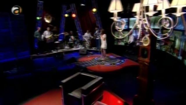 Елена Петреска - Сакам да сум јас детелинка смотреть онлайн