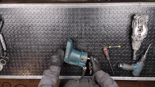 Ремонт перфоратора Makita HR 4011C смотреть онлайн