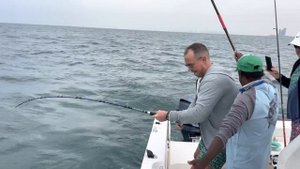 Целый день на Рыбалке в Дубае . Ловим Большую Барракуду