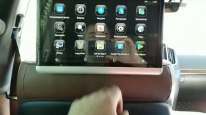 Мониторы в подголовники для задних пассажиров