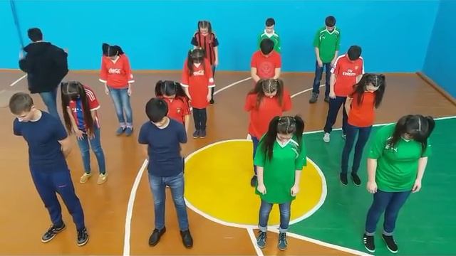 Кировская СШ флешмоб "Зарядись энергией"