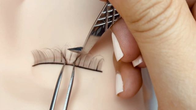 Volume Eyelash Extension on Mannequin Tutorial (step by step) смотреть онлайн
