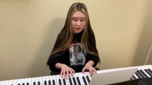 Играю и пою песню на фортепиано "Баллада о реке Ахтохаллен" из м/ф *Холодное сердце*  🎼🎹🎶