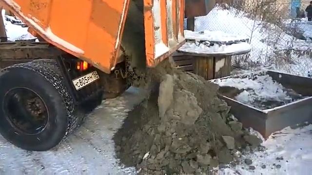 Кто использует песок в зимнее время для посыпки дорог.? Технический песок Новосибирск #ПГСНСК смотреть онлайн