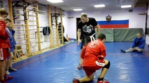 Бросок подхват под две и под одну ногу