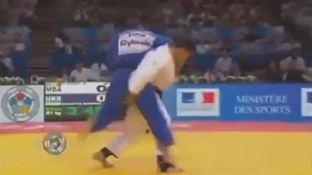 мой брат в белом на соревах смотреть онлайн