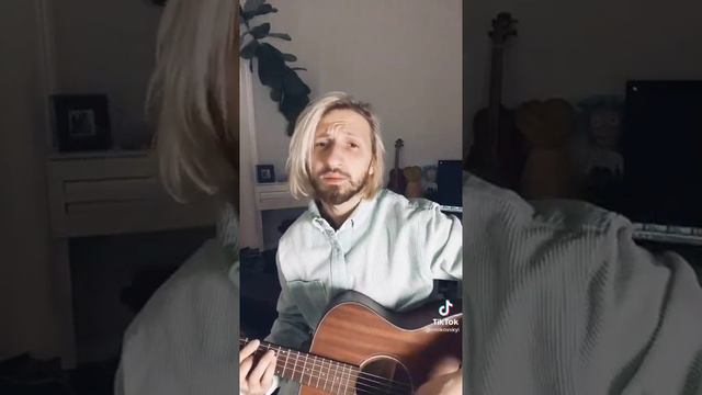 Женя Мильковский - Слишком влюблен (акустика) TikTok