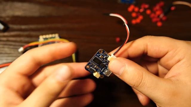 ☀ 45 Ампер на 20х20? Миниатюрная и мощная башня всё в одном. [Iflight Succex Mini] смотреть онлайн