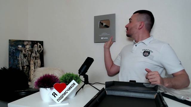 Получил СЕРЕБРЯНУЮ КНОПКУ Ютуб. Как ее доставили в Россию? У меня 100 000 подписчиков смотреть онлайн