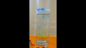 Эксперимент с водой, водное торнадо.