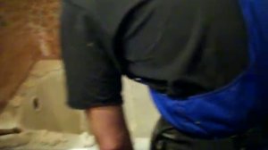 Этапы реставрации ванны - Нанесение пены на ванну