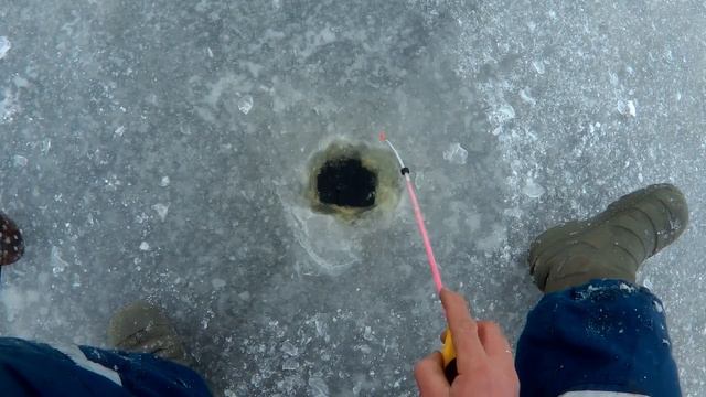 Первый лёд! Открыл сезон. смотреть онлайн