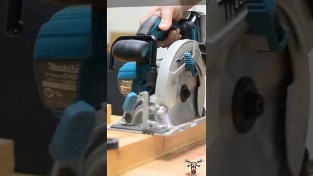 Makita DHS680RMJ....