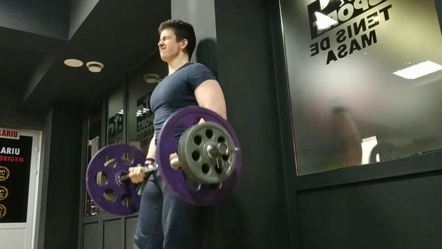 Бицепс строгий с изогнутым грифом 50*13*1! 1.06.2021! смотреть онлайн