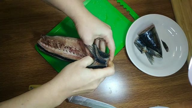 МАЛОСОЛЬНАЯ СКУМБРИЯ , СУХИМ ПОСОЛОМ. Скумбрия. Малосольная скумбрия своими руками
