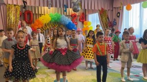 Песня «Говорят не повезёт"