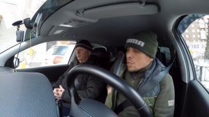 Таксую 31 декабря / Жена выгнала из дома. Камера в такси